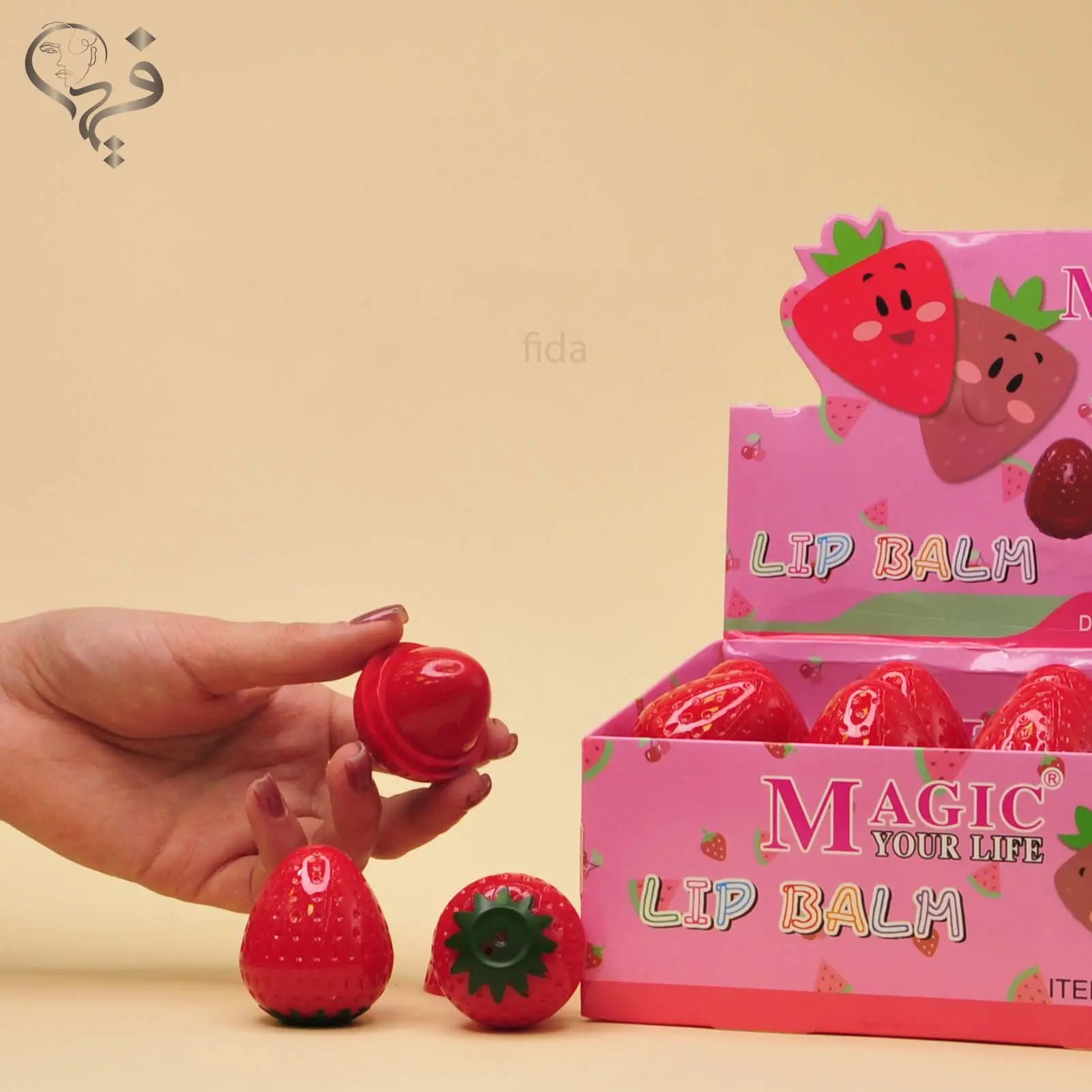 بالم لب توت فرنگی مجیک Magic